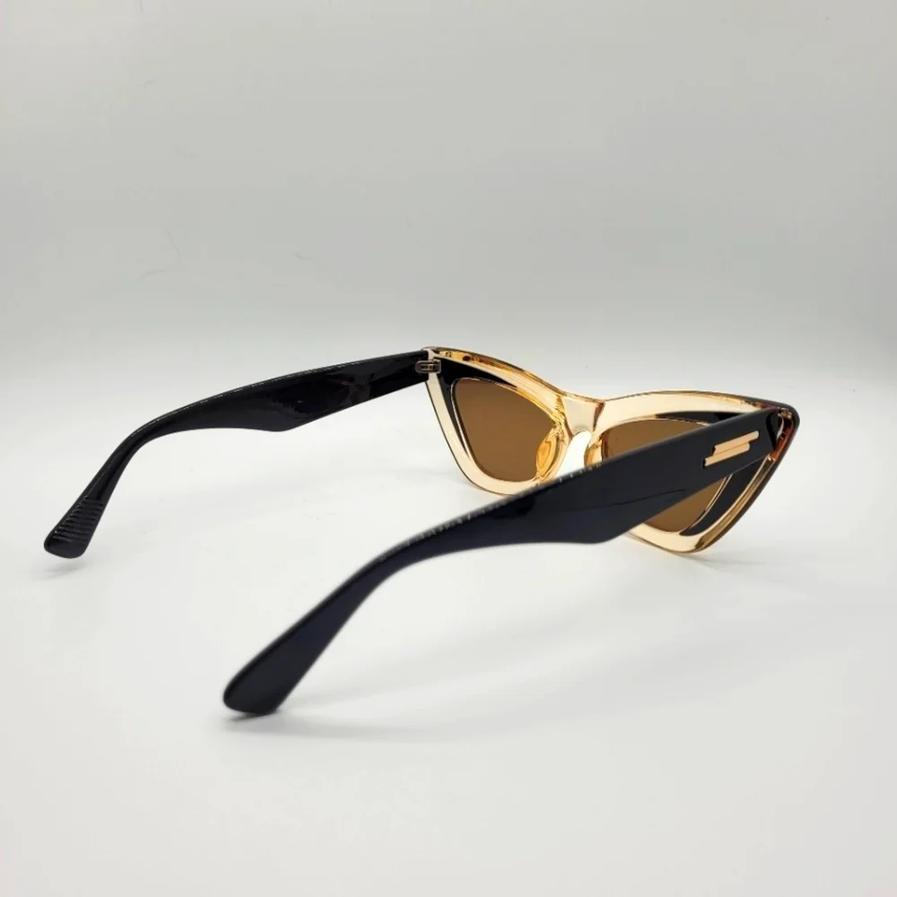New Jayne Boomerang Cateye Comet Girl Sunnies